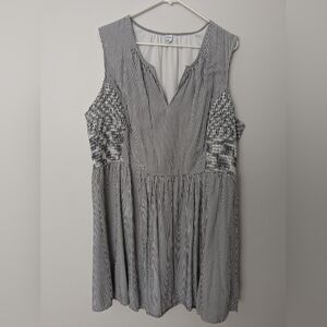 Old Navy Stripped Dress